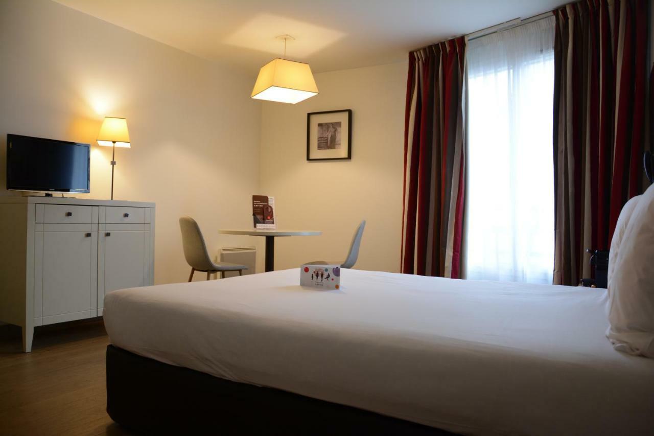 Hotel Cerise Chatou Exterior photo